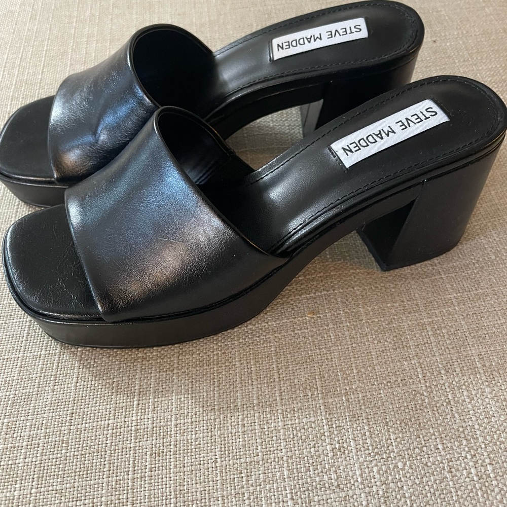 Steve Madden Islah Sandal